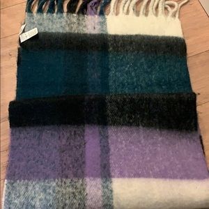 Oversized warm and extra soft scarf/wrap🧣NWT
